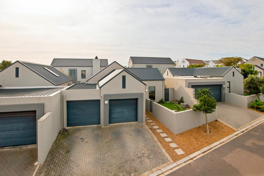 3 Bedroom Property for Sale in Aan de Wijnlanden Western Cape